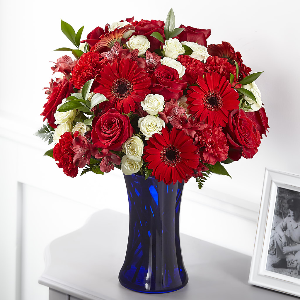 Hearts Embrace Bouquet – Tala Florist Northshore, North Vancouver BC