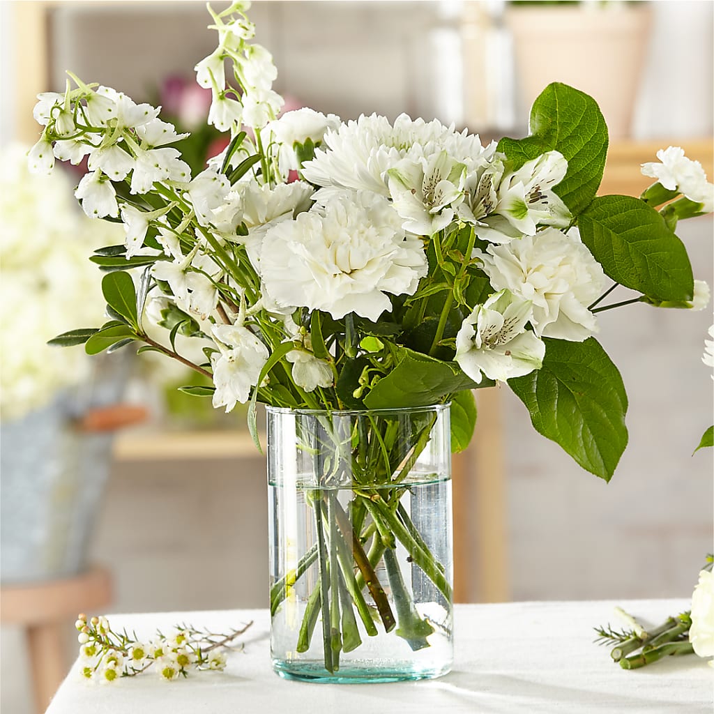 Classic Ivory – A Florist Original – Tala Florist Northshore, North Vancouver BC