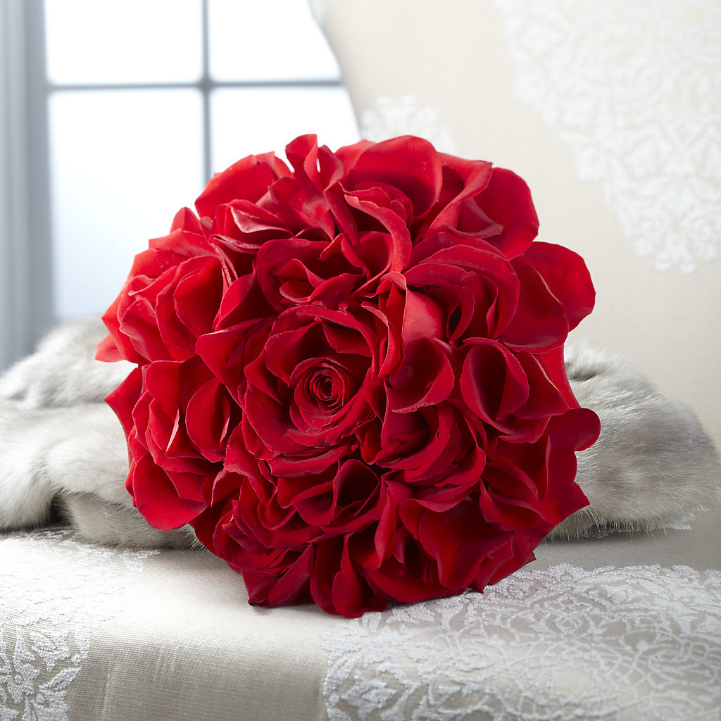 Composite Rose Bouquet – Tala Florist Northshore, North Vancouver BC