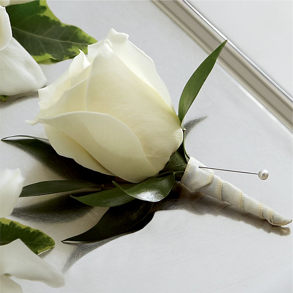 White Rose Boutonniere – Tala Florist Northshore, North Vancouver BC