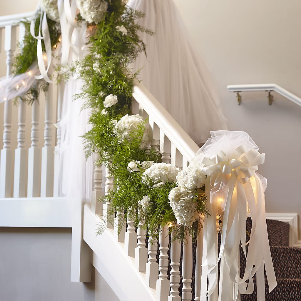 Champagne Dreams Garland – Tala Florist Northshore, North Vancouver BC