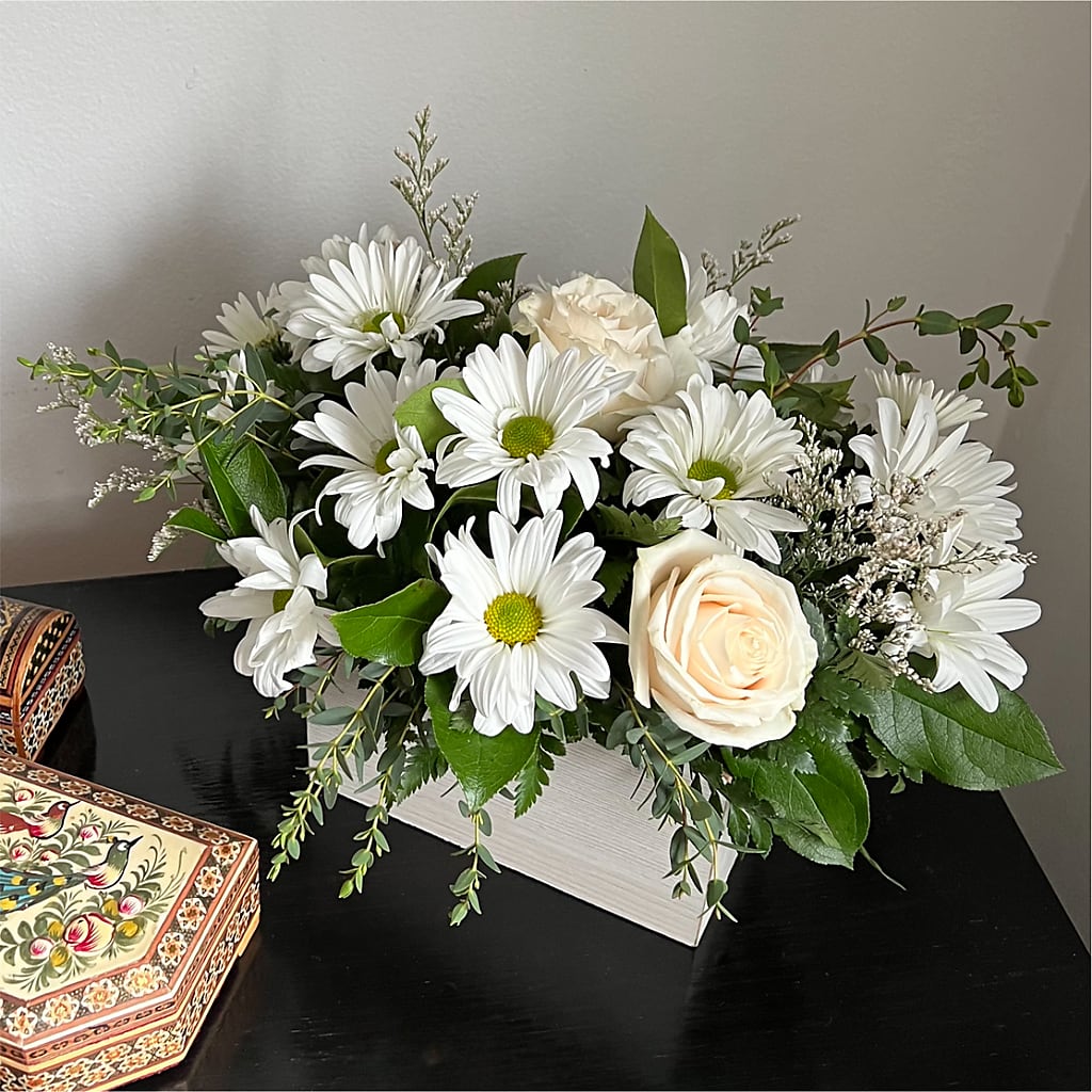 Fresh Linen Box Bouquet –  Tala Florist Northshore, North Vancouver BC