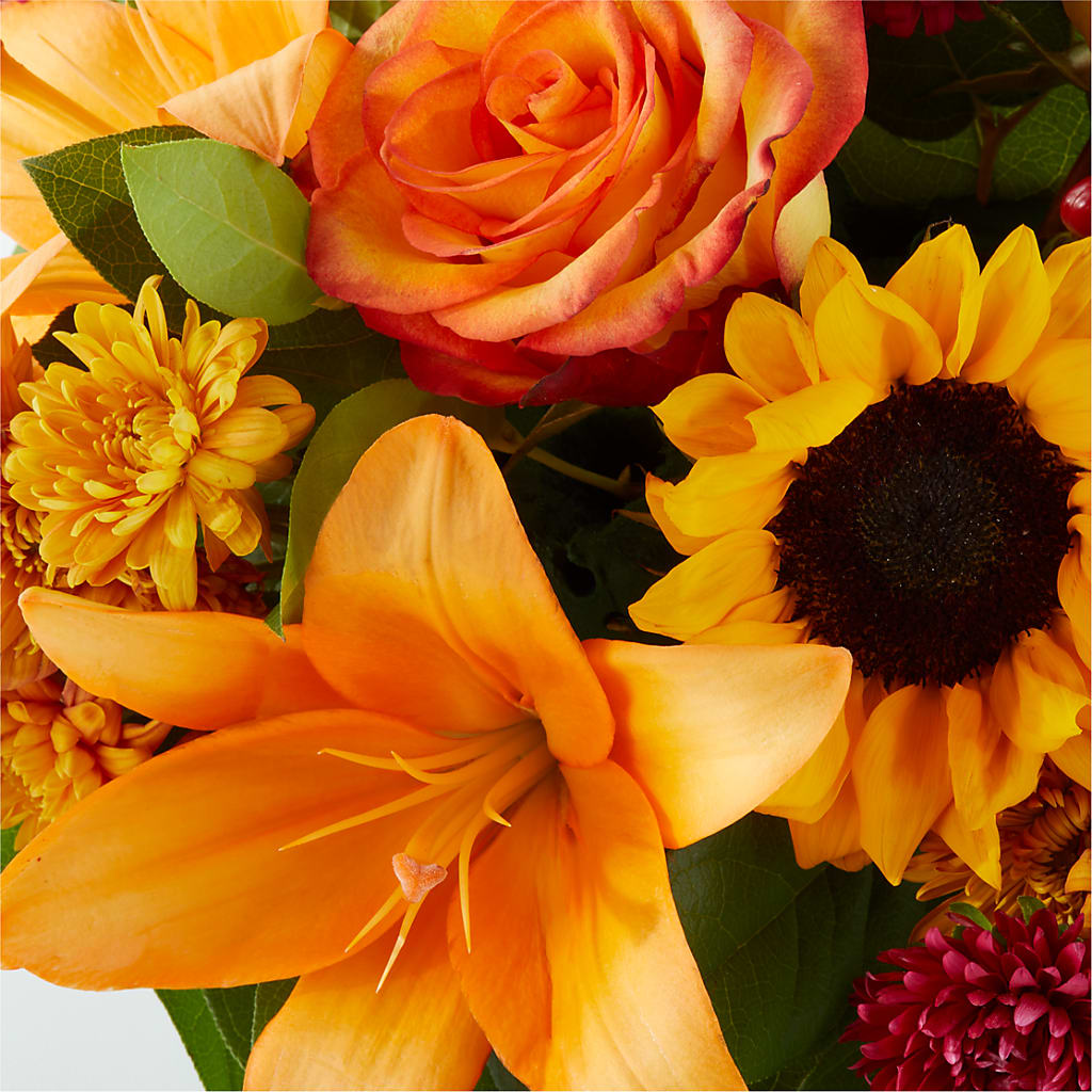 Grateful Centerpiece –  Tala Florist Northshore, North Vancouver BC