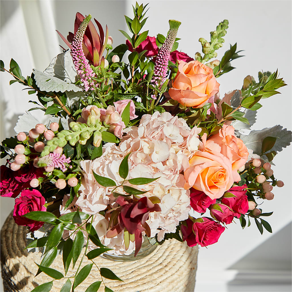 Glitz & Glam Bouquet –  Tala Florist Northshore, North Vancouver BC
